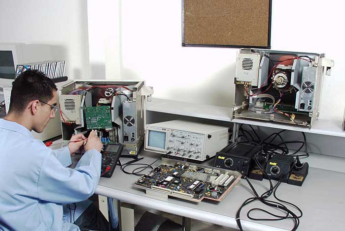 Yapraklı Elektronik Tamircisi